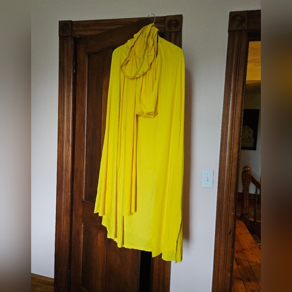 Yellow infinity dress with bandeau - Picture 2 of 3
